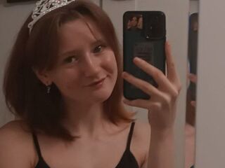 fingering webcamgirl picture KellyAllison