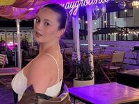 shaved pussy cam KyleeBig