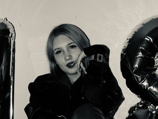 naked camgirl gallery LatishaWolfenden