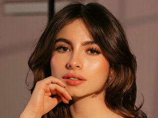 naked cam LauriSweet