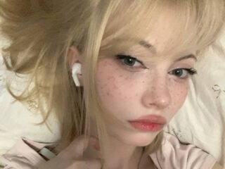 livecam photo LeonardaZeeman