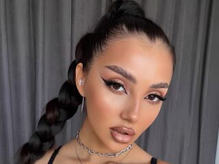 beautiful girl LeonidaAbdon