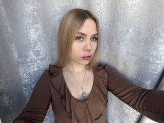 camgirl showing tits LilianaCross