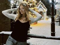 fingering webcamgirl picture LizabethGrounds