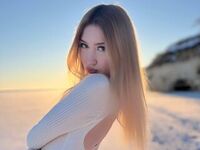nude camgirl pic MadaleneAlicia