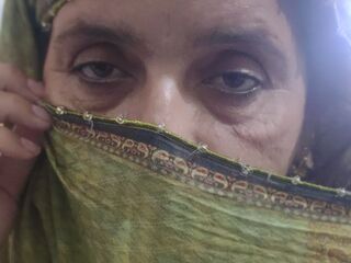 chatrubate cam girl picture MahiKimi