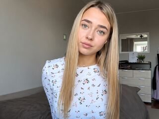 naked girl with live cam MarianaBrookman