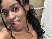 naked webcam girl picture MarlowLovee