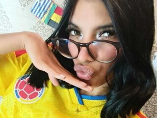 camgirl playing with dildo MeliMorning