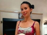 naked camgirl masturbating with dildo MiaKlein