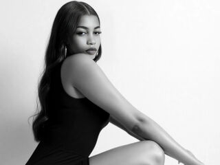 free adultcam MilaJohn