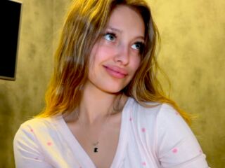 chat room webcam photo MileyWilson