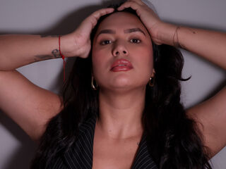 naughty cam girl fingering pussy MoonIvanna