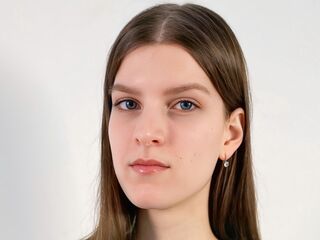 live chatroom MyrtieKatula