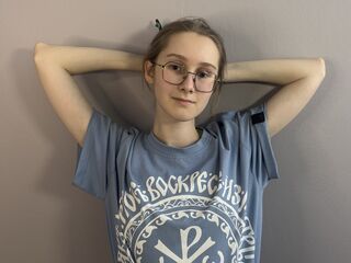 cam girl masturbating with sextoy NadineHord
