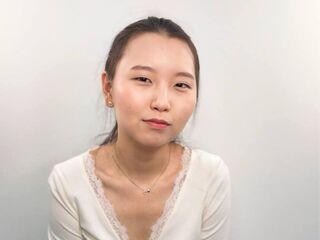 free nude live show NellaBiggard