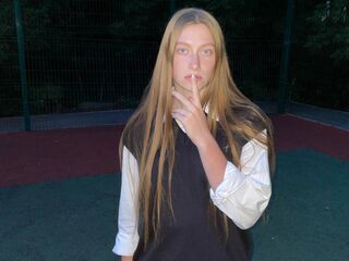 nude webcamgirl PandoraPoteat