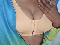 cam girl masturbating RitikaRani