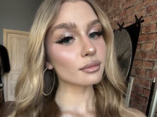 flirt chat room SaphiraLuxe