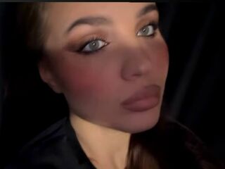 free nude live show SeemaRedhouse