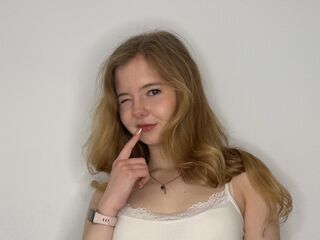 nude web cam SheridanHourani