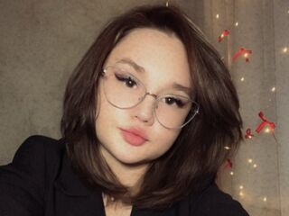 girl chatroom ShielaQuam