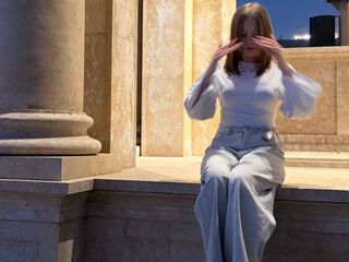 naked cam girl SonaQuinley