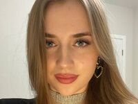 camgirl playing with sextoy SonyMiller