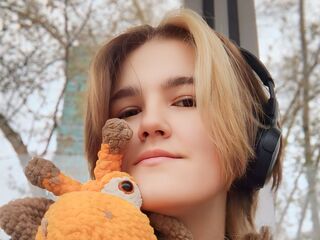 topless girl TanyaFornier