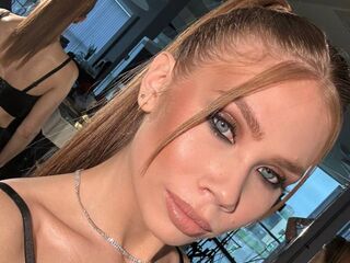 hot sex cam TawnyaCarwell