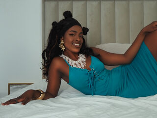 naked webcam girl masturbating TylaCherie