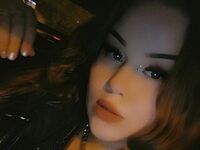 cam girl masturbating with vibrator VikVuk