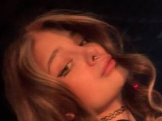 hot strip tease web cam ViolaKerelina